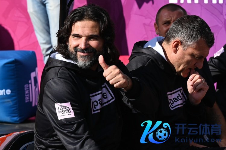 阿达尼:这支意大利在各个位置齐作念得很好,对法国将是场精彩比赛